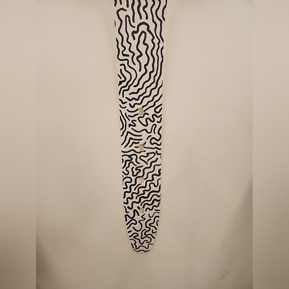 Swatch ECLECTIC MICKEY Maxi Clock MSUOZ336 2021 Specials Design By Keith Haring - Picture 7 of 16